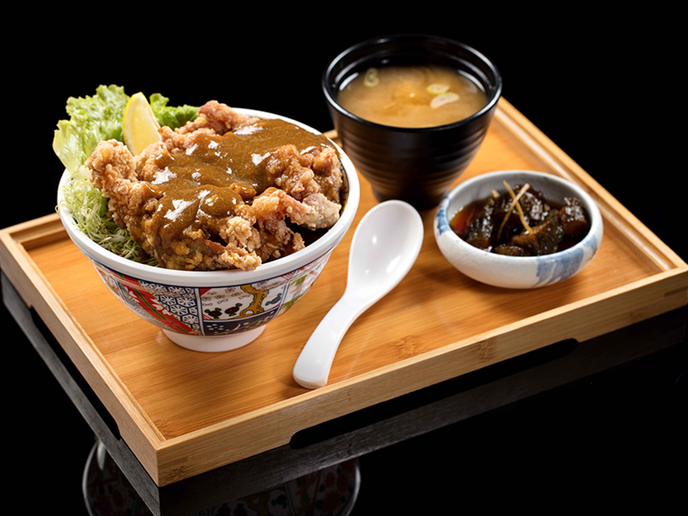 日式咖喱炸雞定食