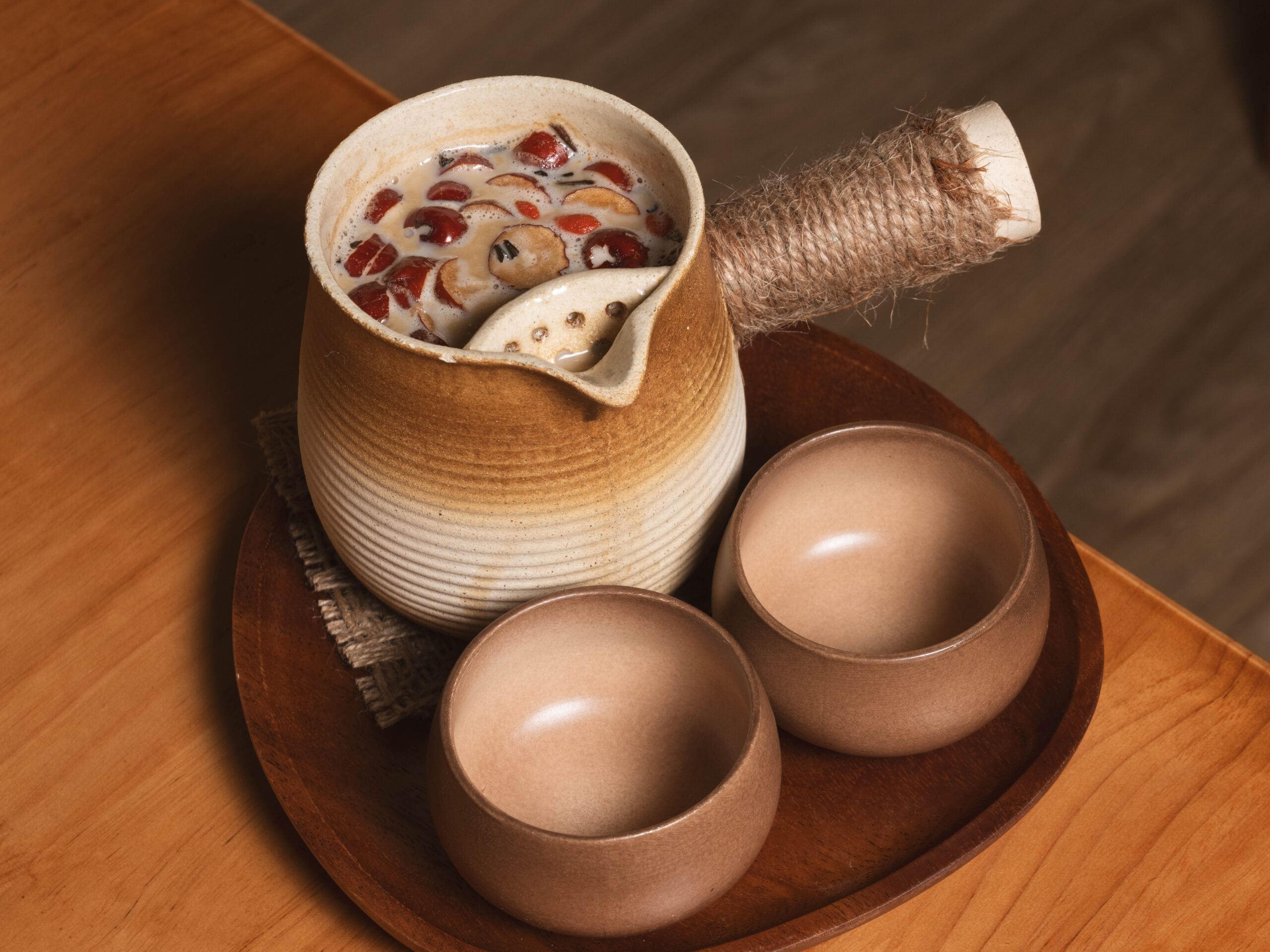 熱紅棗桂圓烤奶茶 hot drinks jube