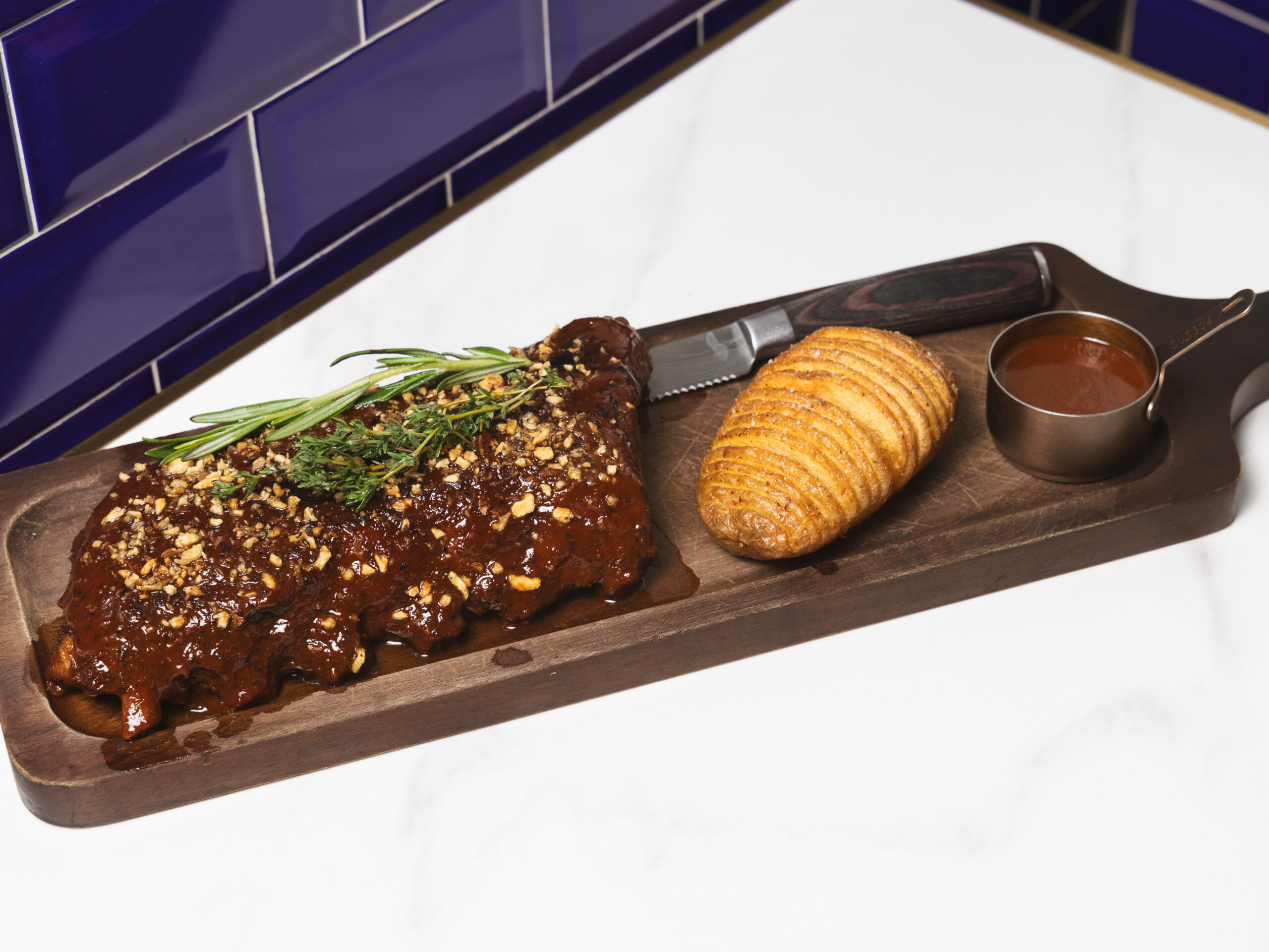 BEER-ROASTED PORK RIBS