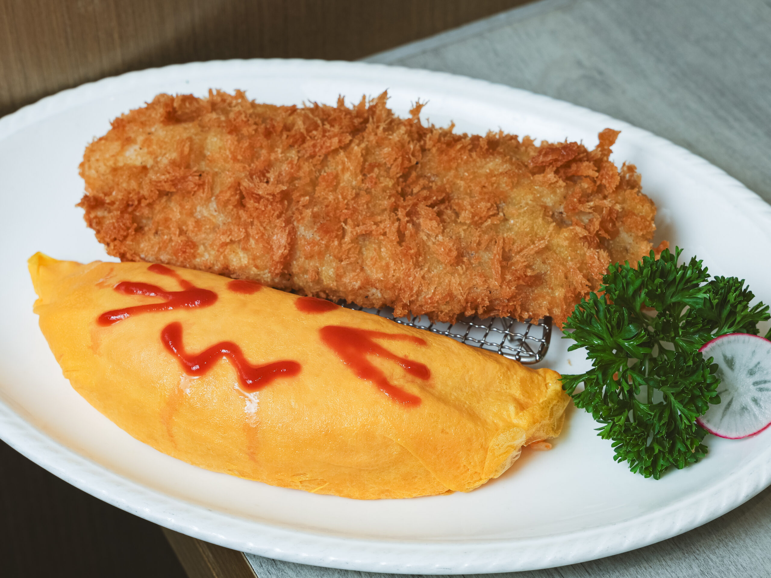吉列巨龍魚柳蛋包飯